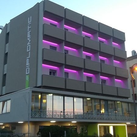 Hotel Diplomatic بيلاريا-إيجيا مارينا المظهر الخارجي الصورة