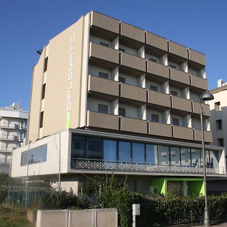 Hotel Diplomatic بيلاريا-إيجيا مارينا المظهر الخارجي الصورة
