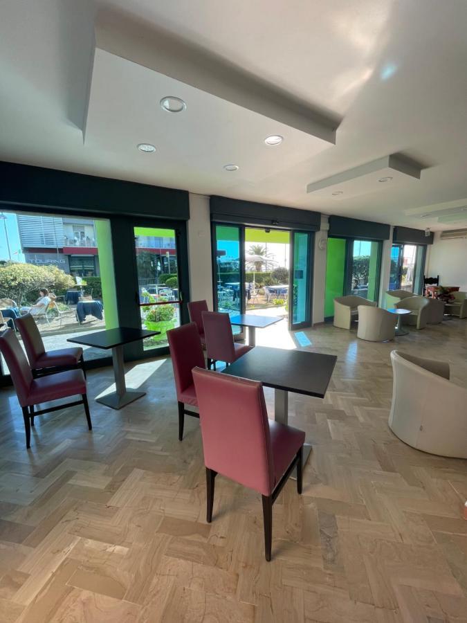 Hotel Diplomatic بيلاريا-إيجيا مارينا المظهر الخارجي الصورة
